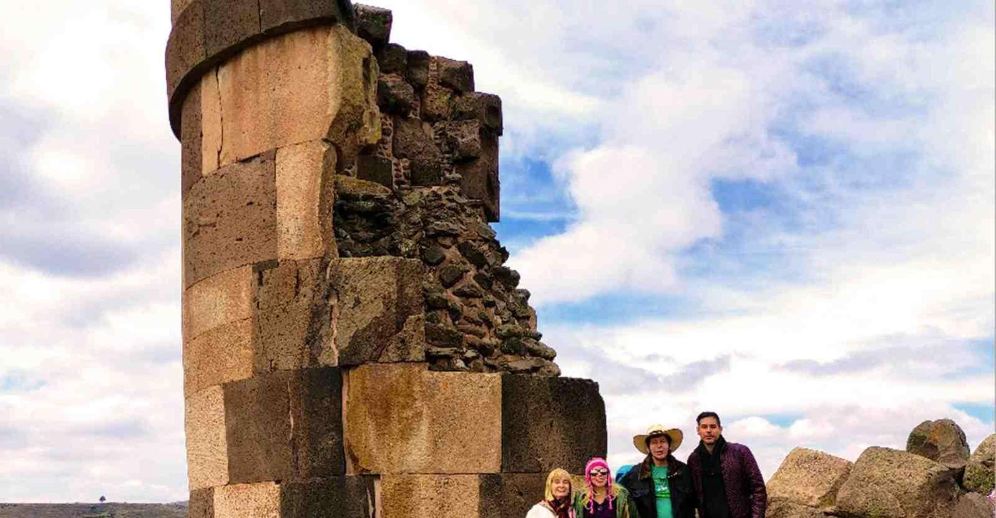 Puno, Extcssion zu Sillustani - Housity