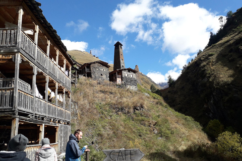 Tbilisi: 3-Day Tusheti 4x4 Jeep Tour with Guesthouse Stay