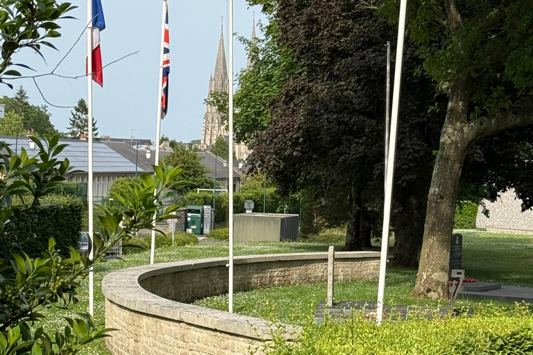 Paris: Normandy D-Day, Omaha Beach & American Cemetery Paris: Normandy D-Day Round-Trip Experience