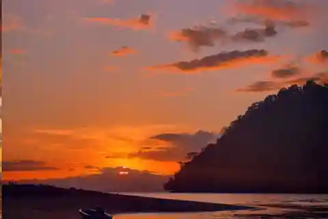 Golfito Bay: 100% private & personalized Sunset Tour