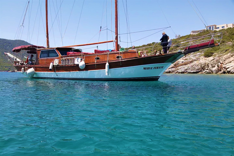 Bodrum: Private Boat Tour with Lunch and Drinks Sunset Tour With Luxury Gulet in Bodrum