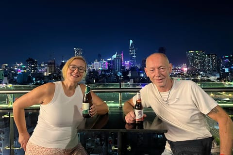 Ho Chi Minh City: Vespa Food Tour & Live Music Experience