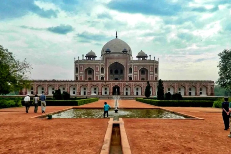 Delhi: beste gids met bezienswaardigheden in Delhi en Taj MahalTour met comfortabele A / C-auto en lokale gids Delhi en Agra