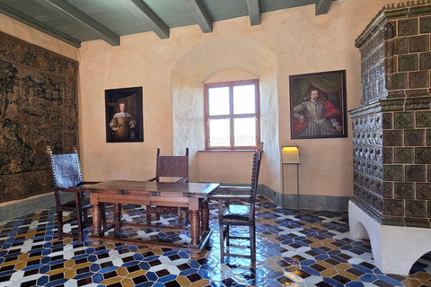 From Riga: Bauska Castle & Rundāle Palace Half Day Trip