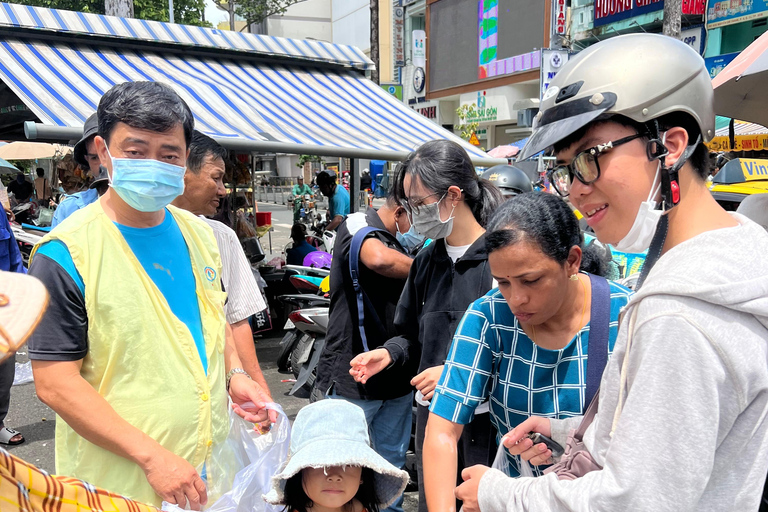 Privétour met kookles en vrouwelijke gids in Ho Chi Minh