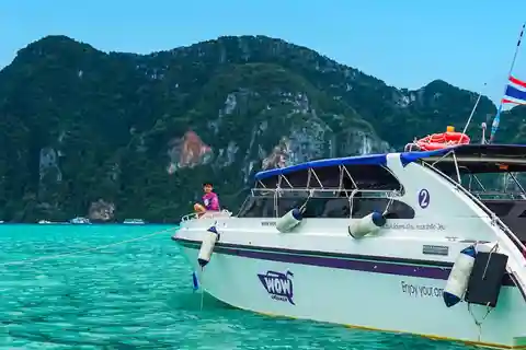 Phuket/Khao Lak: Snorkeling Trip to Phi Phi & Bamboo Islands