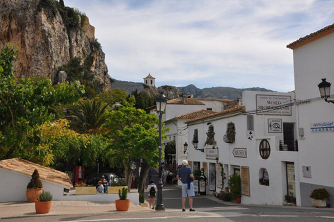 From Alicante/Benidorm: Guadalest Castle Tour with Transfer