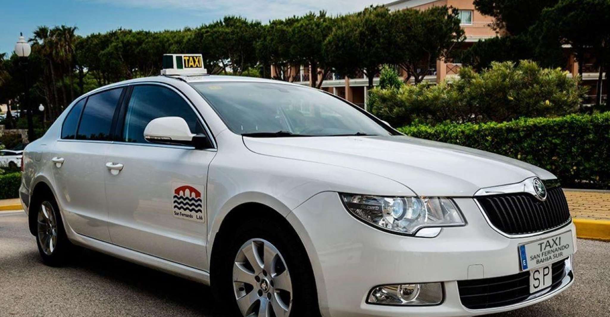 From Jerez Airport, Transfer to Monte en Medio - Housity