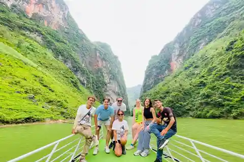 From Hanoi: 4 Day Ha Giang Loop Motorbike Self-ride Tour