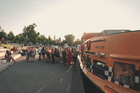 Wroclaw: Oder River Boat Party with Unlimited Drinks