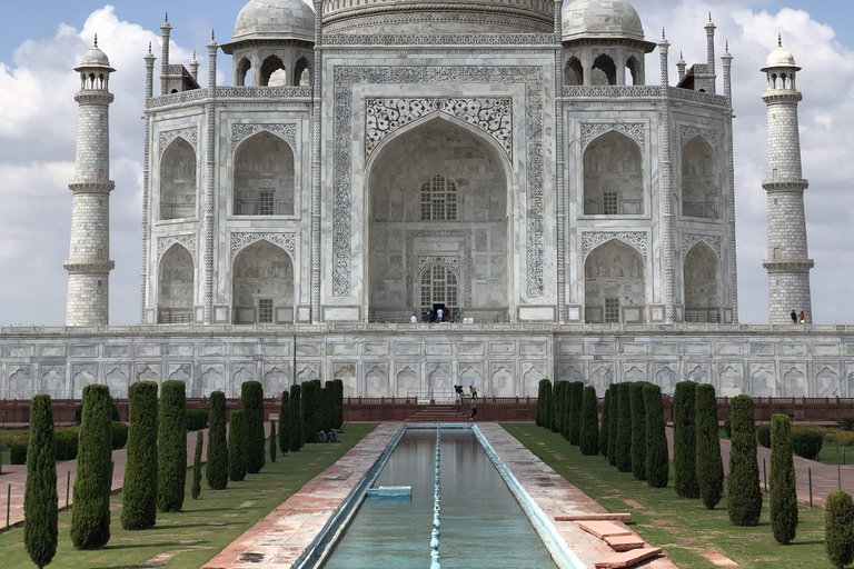 From Delhi: Agra Day Trip with Taj Mahal and Agra FortAC Car and Tour Guide Service Only