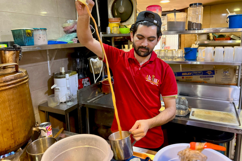 Kuala Lumpur: Chinatown & Centre Food Tour with 12 Tastings Kuala Lumpur: Food Tour with 12 Tastings & Drinks Upgrade