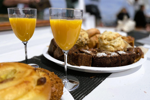 Boston: Söndagsbakelser Söndagsbakelser och prosecco på Boston Harbor