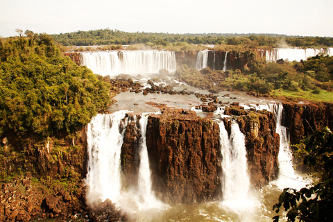 Ganztägige Iguassu-Fälle auf beiden Seiten - Brasilien und ArgentinienAbreise von den Hotels in der Innenstadt von Foz do Iguaçu