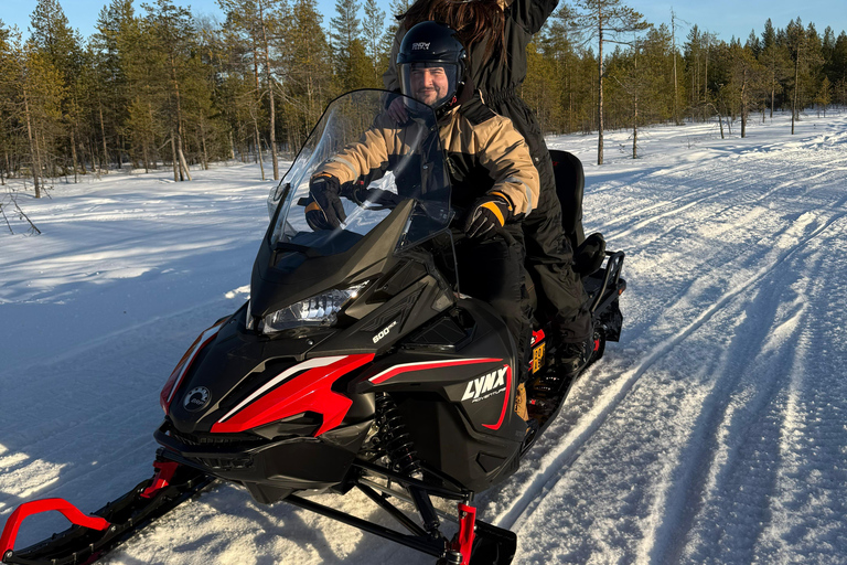 Rovaniemi: Arctic Wilderness Snowmobiling Ride