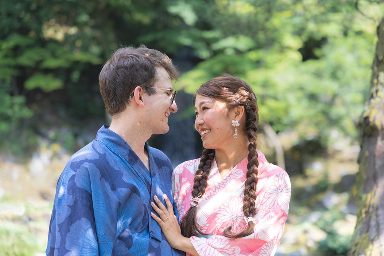 Kanazawa: Private Tour with Photographer and Photoshoot Kanazawa: Private Tour with Photographer - Half Day