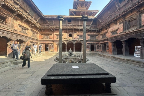 Partez à la conquête de 7 merveilles de l'UNESCO en 6 heures à KatmandouVisite guidée en anglais