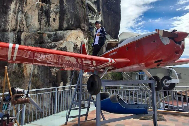 Medellín: Guatapé &amp; Piedra del Peñol Private Tour