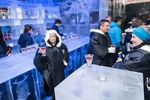 Tromsø: Magic Ice Bar Entré och välkomstdrink