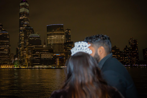 NYC: New Year's Eve Fireworks Cruise w/ Open Bar, Dinner, DJ