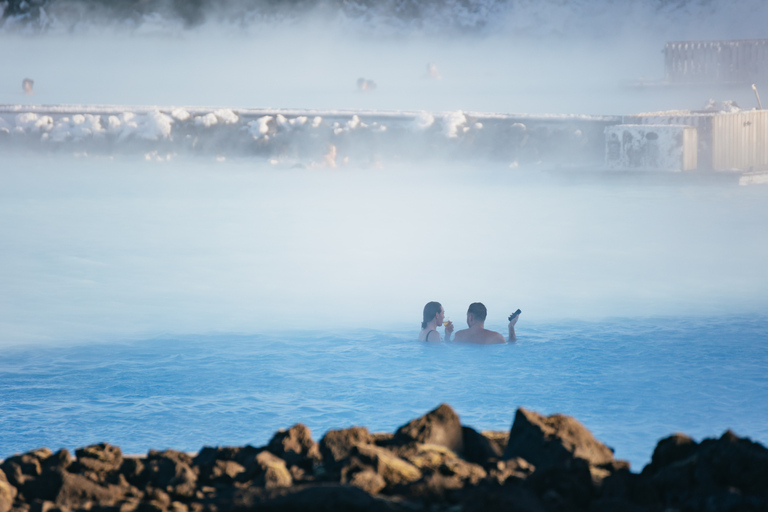 Ab Reykjavík: Fagradalsfjall-Vulkanwanderung & Blaue LaguneTour mit Hotelabholung