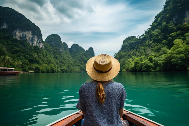 Khao Sok: Private Longtail Boat Tour at Cheow Lan LakeOption 2: 4-Hour Tour with Hotel Pickup and Drop-Off