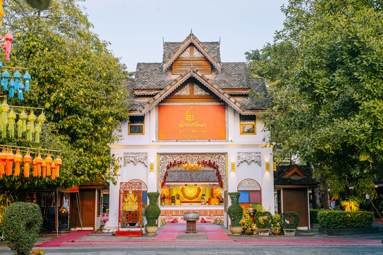 Chiang Mai: Khum Khantoke Cultural Show & Dining Experience Khantoke Standard Menu