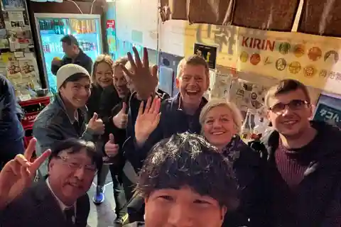 Hiroshima: Food and Culture Guided Walking Tour with Dinner