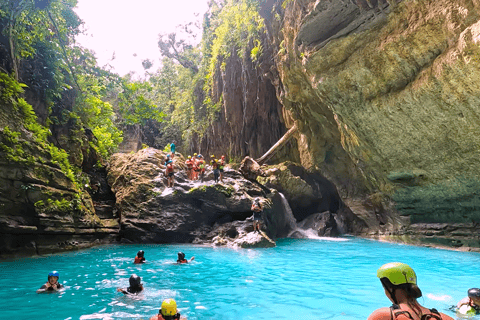 Cebu : Excursion en groupe à Oslob Whaleshark et Canyoneering avec déjeuner