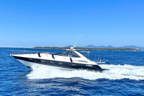Cannes: Discover the French Riviera by Private Boat Cannes: Discover the French Riviera by private boat