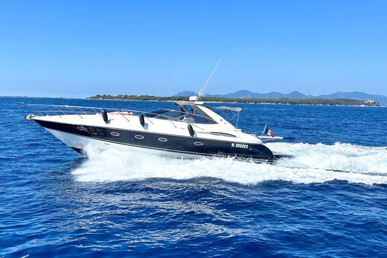 Cannes: Discover the French Riviera by Private Boat Cannes: Discover the French Riviera by private boat