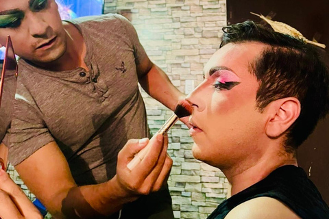 巴亚尔塔港变装皇后体验