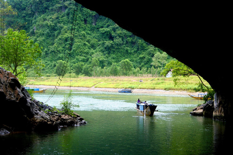 Phong Nha Cave & Paradise Cave: Guided Tour Boat & Explore Group Tour with Drop-Off in Hue