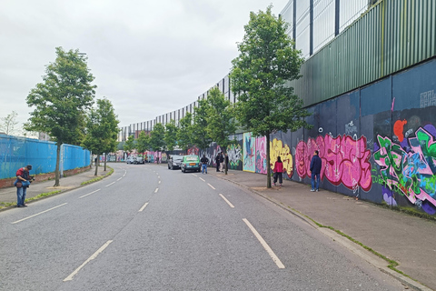 Titanic Museum and Belfast Mural Half Day Tour