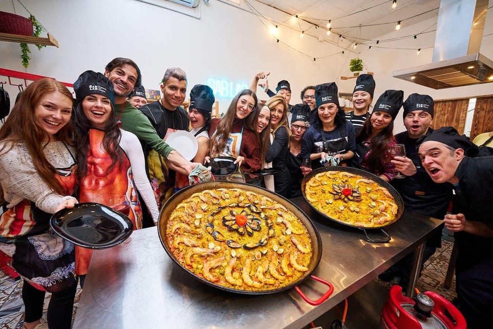 Barcellona Corso di paella e sangria, visita al mercato e tapas