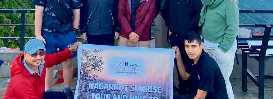 Katmandou : lever du soleil à Nagarkot et randonnée d'une journée avec déjeuner