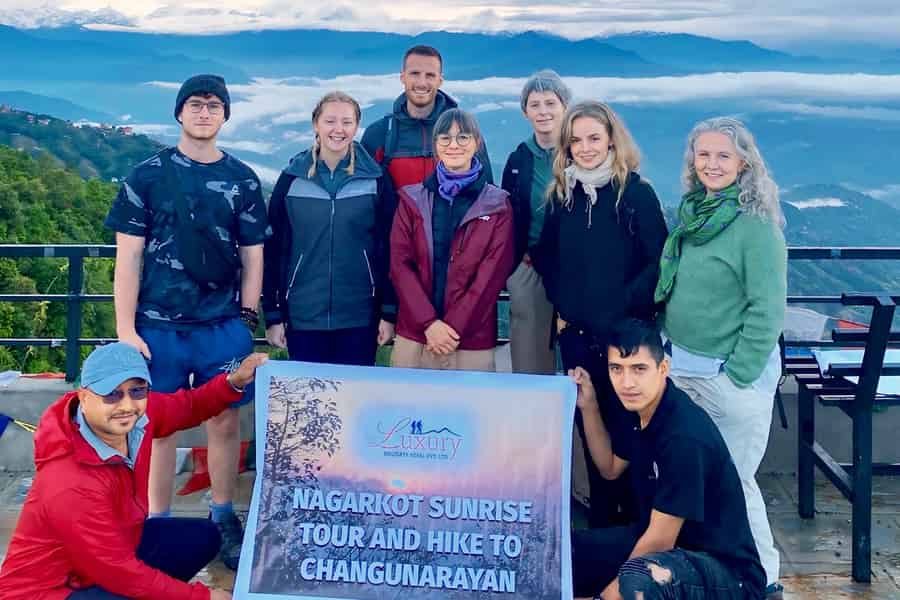 Kathmandu: Sonnenaufgang in Nagarkot und Tageswanderung mit Mittagessen. Foto: GetYourGuide Kathmandu: Sonnenaufgang in Nagarkot und Tageswanderung mit Mittagessen. Foto: GetYourGuide