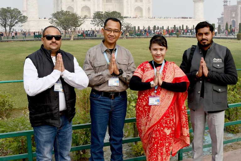 A partir de Deli: Excursão guiada com tudo incluído ao Taj Mahal ao nascer do solDe Deli: Excursão ao Taj Mahal com guia exclusivo