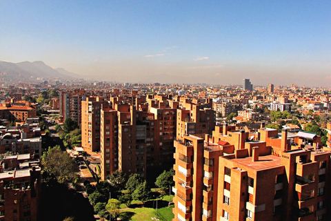 波哥大：坎德拉里亚区、黄金博物馆与铁镖球私人导览波哥大：坎德拉里亚区、黄金博物馆与台球私人导览