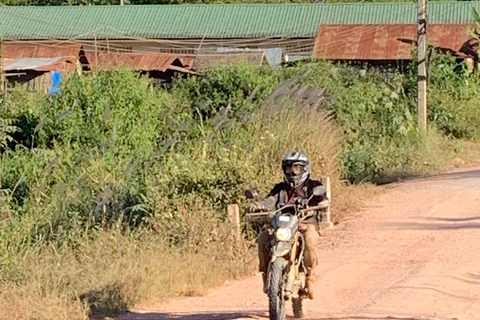 Aventura de 13 días en moto de Vietnam del Norte a LaosRuta en moto guiada de 13 días de Aventura del Norte de Vietnam a Laos