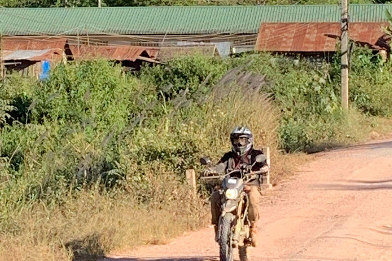 Aventura de 13 días en moto de Vietnam del Norte a LaosRuta en moto guiada de 13 días de Aventura del Norte de Vietnam a Laos