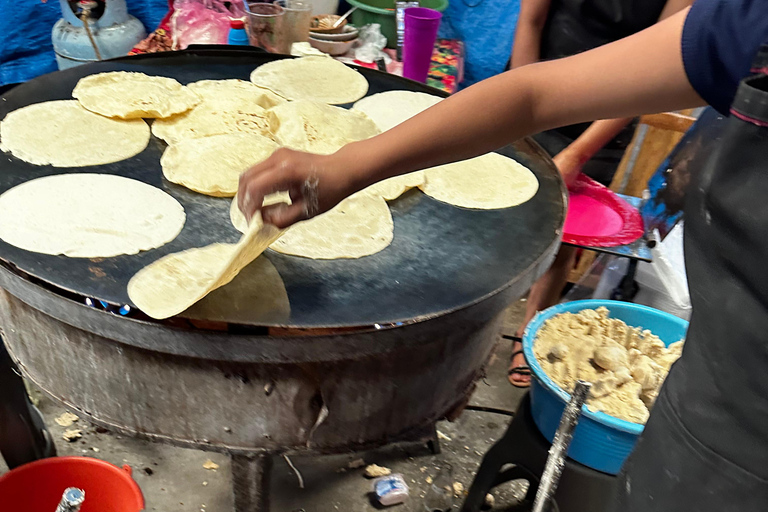 Oaxaca: From Tourist Markets to the Commercial Heart of Oaxaca
