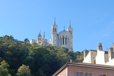 Lyon: Guided Tour of Fourvière Basilica and the Roman Theaters Fourvière: Guided Tour of the Basilica and Roman Theaters