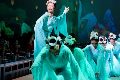 Jinan: Immersive Palace Banquet with Show VIP Seats for Dinner (Makeup & Costume Not Included)