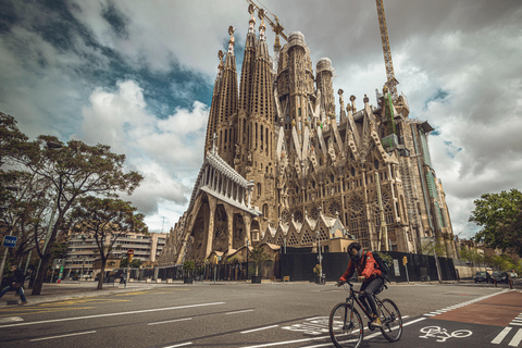 Découvrez la Sagrada Familia : Les projets de Gaudí et les expositions du musée