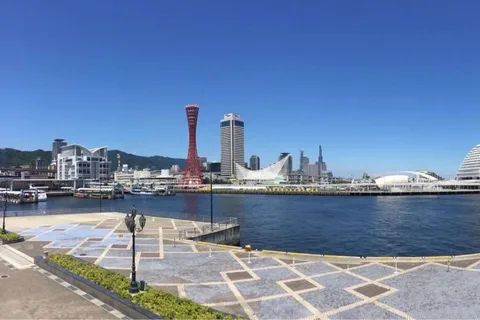 Osaka: Excursión de un día a los Outlets de Kobe, Aguas Termales y Vista Nocturna