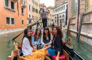 Venedig: 30-minütige halbprivate geteilte Gondelfahrt