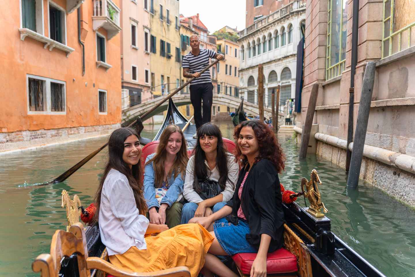 Venice: 30-Minute Semi-Private Shared Gondola Ride - SHARE GONDOLA ONLY: 30-minute ride across the Grand Canal