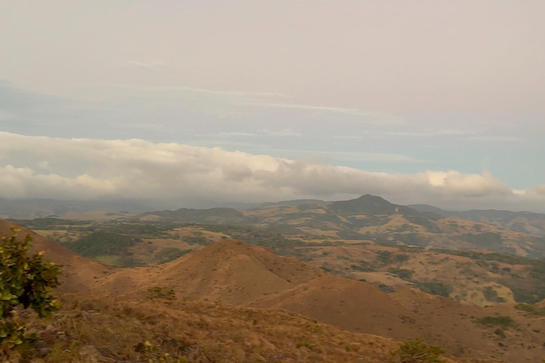 瓜纳卡斯特：徒步探索佩拉多山，游览印第安石瀑布瓜纳卡斯特：佩拉多山徒步和印第奥岩石之旅