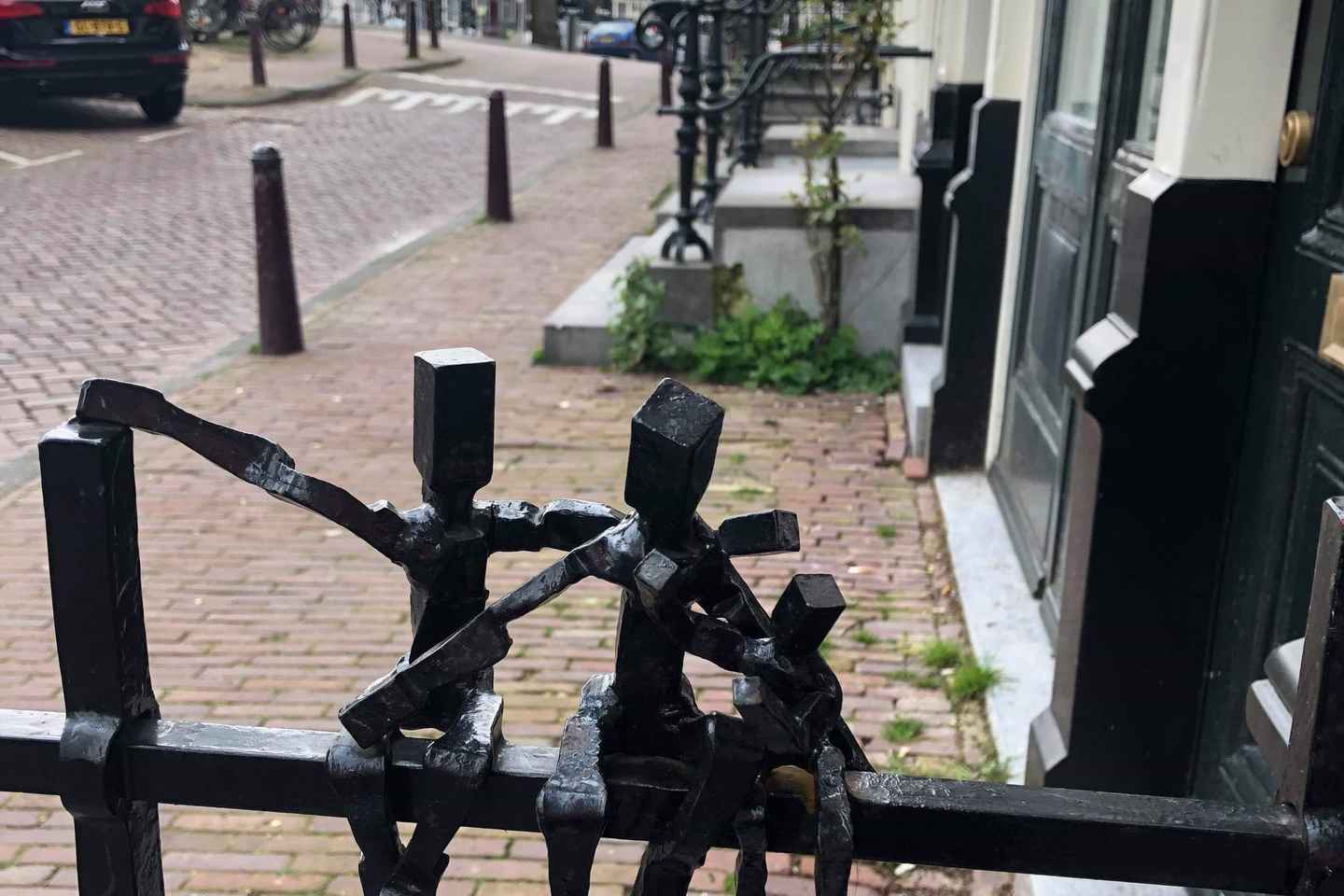 Your Own Amsterdam. Jordaan: The Atmosphere of Old Holland